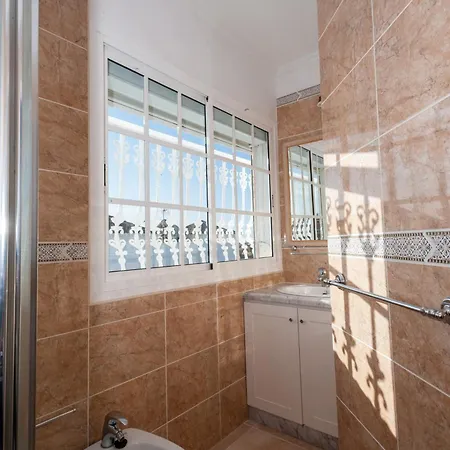 Vanesa Luxury Private With A Heated Pool, 4 Bedrooms And 4 Bathrooms *