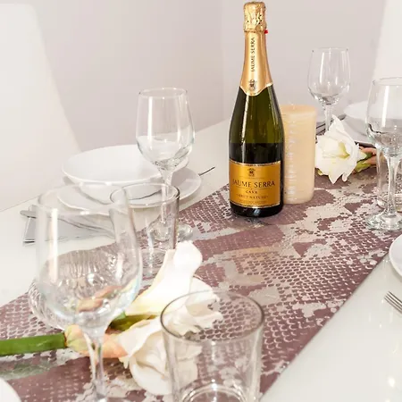 Villa Vanesa Luxury Private With A Heated Pool, 4 Bedrooms And 4 Bathrooms Costa Adeje (Tenerife)