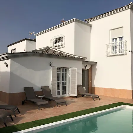 Vanesa Luxury Private With A Heated Pool, 4 Bedrooms And 4 Bathrooms Costa Adeje (Tenerife)
