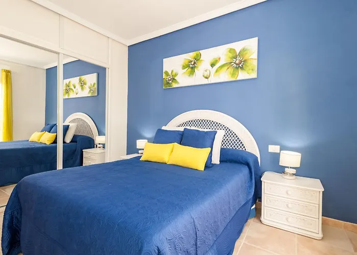 Villa Vanesa Luxury Private With A Heated Pool, 4 Bedrooms And 4 Bathrooms *