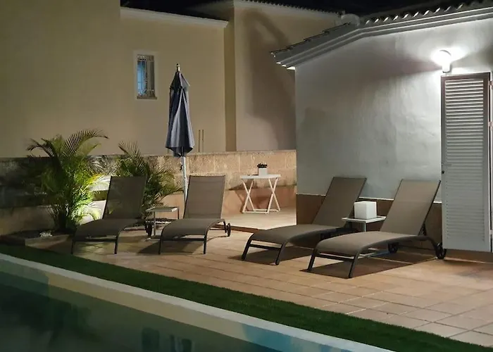Villa Vanesa Luxury Private With A Heated Pool, 4 Bedrooms And 4 Bathrooms