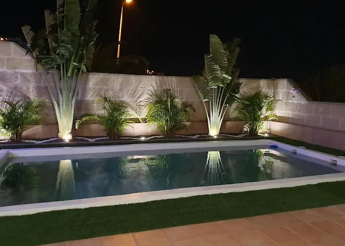 Villa Vanesa Luxury Private With A Heated Pool, 4 Bedrooms And 4 Bathrooms