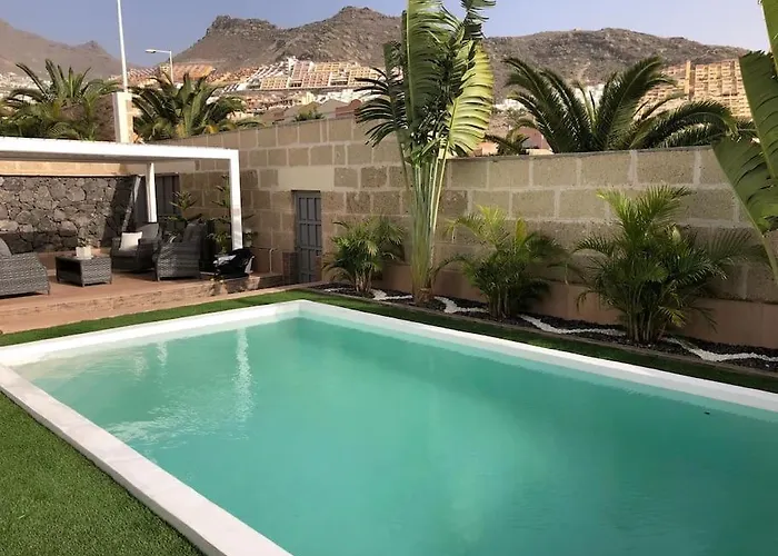 Vanesa Luxury Private With A Heated Pool, 4 Bedrooms And 4 Bathrooms Costa Adeje (Tenerife)